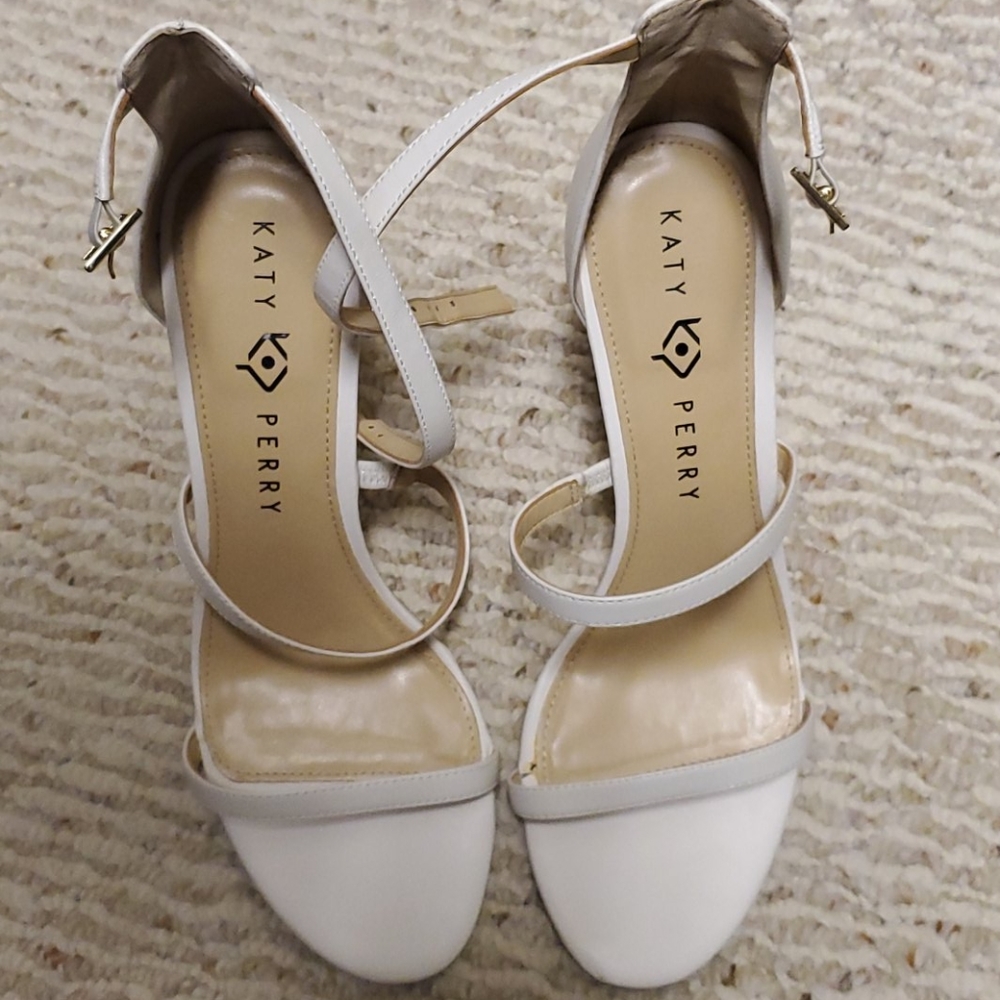 Katy Perry heels